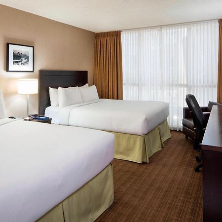 Delta Hotels Calgary Airport In-Terminal Eksteriør billede