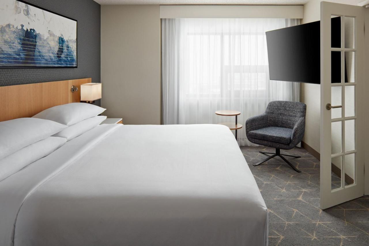 Delta Hotels Calgary Airport In-Terminal Eksteriør billede