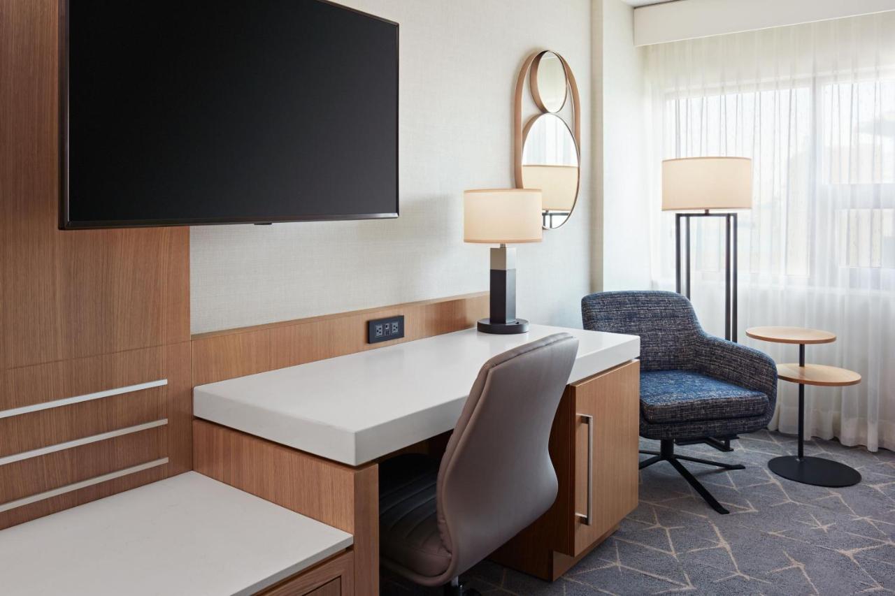 Delta Hotels Calgary Airport In-Terminal Eksteriør billede